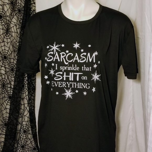 WooHoo! This HUMOROUS t-shirt is a Host Pick! - Picture 2 of 3